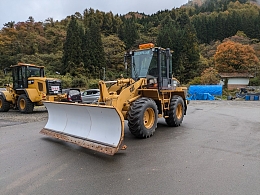 CATERPILLAR Wheel loaders 910G2 2006