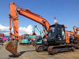 HITACHI Excavators ZX135US-6 2018