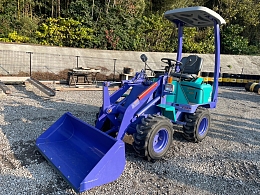 KOMATSU Wheel loaders WA10-1 2000