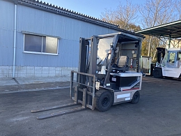 NISSAN Forklifts P1B2 2008