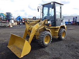 CATERPILLAR Wheel loaders 901B 2005