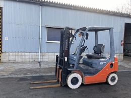 TOYOTA Forklifts 02-8FD10 2007