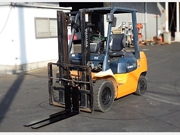 TOYOTA Forklifts 7FG25 2004