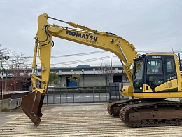 Komatsu PC200 Excavator Long Reach Boom - Durable & Versatile
