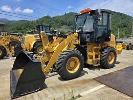CATERPILLAR Wheel loaders 910M 2018