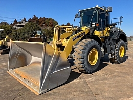 KOMATSU Wheel loaders WA380-8 2019