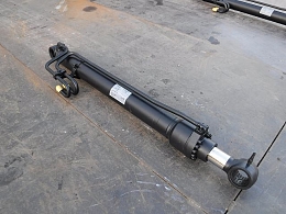 CATERPILLAR Used Parts Cylinder 2017