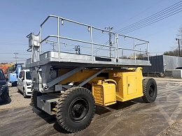 AICHI Aerial work Platforms (self-propelled) SZ-130 1991