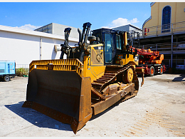 CATERPILLAR Bulldozers D6T 2015