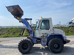 MITSUBISHI HEAVY INDUSTRIES Wheel loaders WS510A 2005