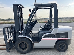 日産 フォークリフト KDN-YG1F2 2012年