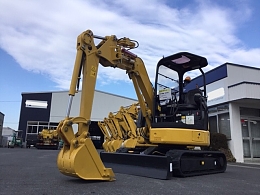 コマツ ミニ油圧ショベル(ミニユンボ) PC30UUC-6 2016年