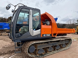 HITACHI Carrier dumps EG70R-3 2011
