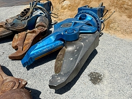 オカダアイヨン アタッチメント(建設機械) 鉄骨切断機 -