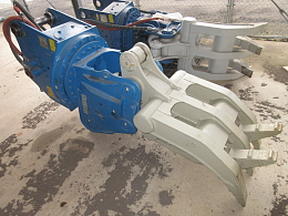 オカダアイヨン ASG-210R 回転フォーク 0.7m3 [OF0359