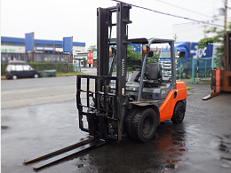 TOYOTA Forklifts 02-8FDJ35 2017