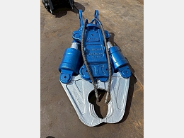 オカダアイヨン アタッチメント(建設機械) 大割機 -