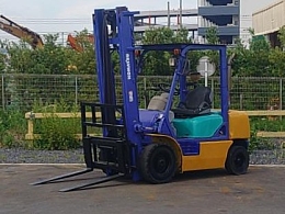 KOMATSU Forklifts FD25HW-14 2000