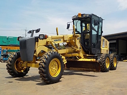 コマツ 3点セット D85Ms GD675-6 FH160-1Ω