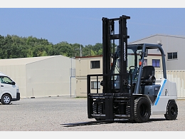 ユニキャリア フォークリフト FD30T5M 2020年