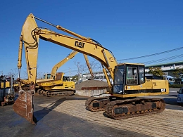 中古キャタピラー E200B(油圧ショベル(ユンボ))(1ページ目