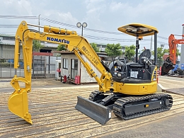 コマツ PC30MR-5 & PC200-11 モデルセット コマツ PC30MR-5 & PC200-11 モデルセット