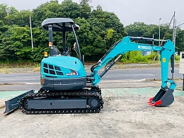 KOBELCO Mini excavators SK30SRST-5 -