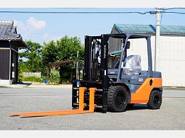 トヨタ フォークリフト 12-8FD30 2025年