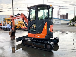 日立建機 ZX30U-5A | 北海道のミニ油圧ショベル(ミニユンボ