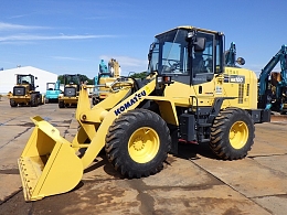 WA100ー8 純正リアプレート架台