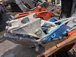 オカダアイヨン アタッチメント(建設機械) 小割機 -