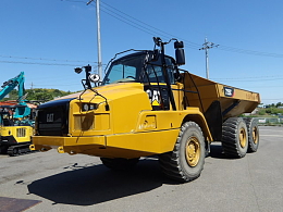 CATERPILLAR Carrier dumps 725C 2015