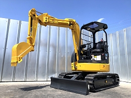未使用品 ☆コマツ MINI SHOVEL ガーデンピンクPC02 コマツ 中古ミニ油圧ショベル(ミニユンボ) | 中古建機なら