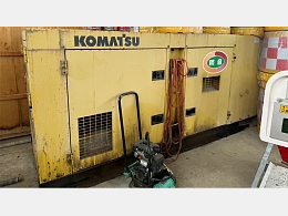 コマツ ポータブル発電機 KE700A イエロー コマツ発電機KE-700