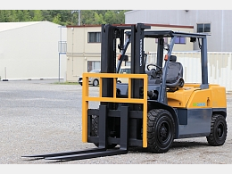 ユニキャリア フォークリフト YDN-DG1F4A 2019年