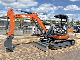 日立建機 ミニ油圧ショベル(ミニユンボ) ZX40U-5B 2021年