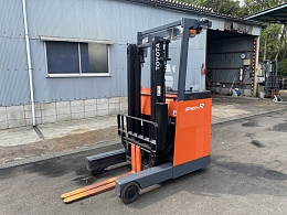 トヨタ電動フォークリフト7FBR15揚高3500MM19211H(A314) トヨタ電動フォークリフト7FBR15揚高3500MM19211H(A314) - メルカリ