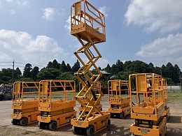 ホロット 自走式高所作業車 OPTIMUM8 2013年