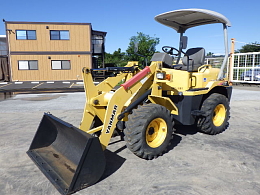 ヤンマー 中古タイヤショベル(ホイールローダー)(1ページ目