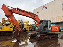 日立建機 ZAXIS200 POWER SHOVEL こんにちは、日立建機日本です。 今回は、迫力満点のZX690LCH-6
