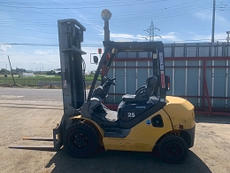 KOMATSU Forklifts FD25T-17 2013