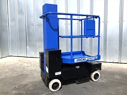 アイチコーポレーション 自走式高所作業車 SV04B 2008年