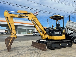 KOMATSU　コマツ　PC45　ミニパワーショベル PC45MR-5 後方超小旋回型｜商品情報｜コマツカスタマーサポート