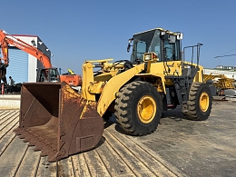 KOMATSU Wheel loaders WA380-6 2010