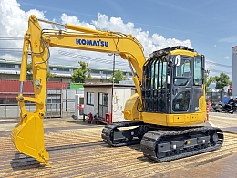 ★コマツ★パワーショベル★ユンボ★KOMATSU★非売品★PC210 コマツ PC210-11 ユンボ（油圧ショベル）0.7クラス～ 愛知県中古