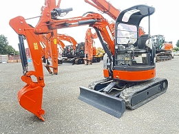 日立建機 ミニ油圧ショベル(ミニユンボ) ZX30UR-3 2014年