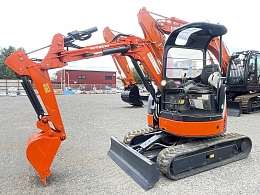 日立建機 ミニ油圧ショベル(ミニユンボ) ZX30UR-3 2014年