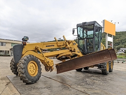 KOMATSU Graders GD405A-3 2007