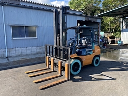 トヨタ フォークリフト 02-7FGJ35 2005年