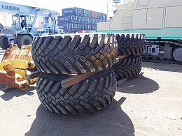 キャタピラー 中古パーツ タイヤ 2018年